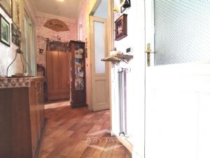 APPARTAMENTO DI 125 MQ CON BOX AUTO ESCLU