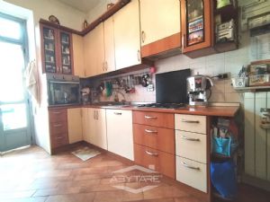 APPARTAMENTO DI 125 MQ CON BOX AUTO ESCLU