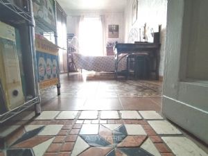 APPARTAMENTO DI 125 MQ CON BOX AUTO ESCLU