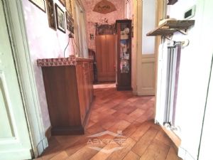 APPARTAMENTO DI 125 MQ CON BOX AUTO ESCLU