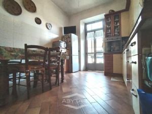 APPARTAMENTO DI 125 MQ CON BOX AUTO ESCLU