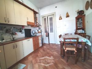 APPARTAMENTO DI 125 MQ CON BOX AUTO ESCLU