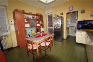 NORD VICINANZE OSPEDALE AMPIO TRILOCALE CON TRIPLA ESPOSIZIONE