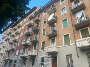TORINO – CORSO TRAPANI 19 – A DUE PASSI DA PIAZZA RIVOLI E METROPOLITANA