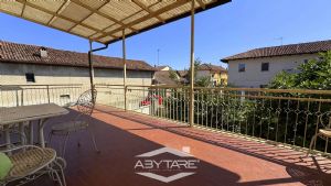 Casa semindipendente libera su 3 lati in vendita in Borgata Ceretto