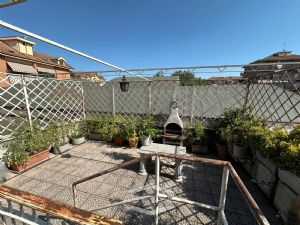 Quadrilocale con terrazzo in vendita Via Avogadro Nichelino