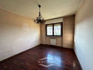 4 locali in vendita Largo delle Alpi Nichelino