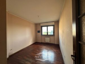 4 locali in vendita Largo delle Alpi Nichelino
