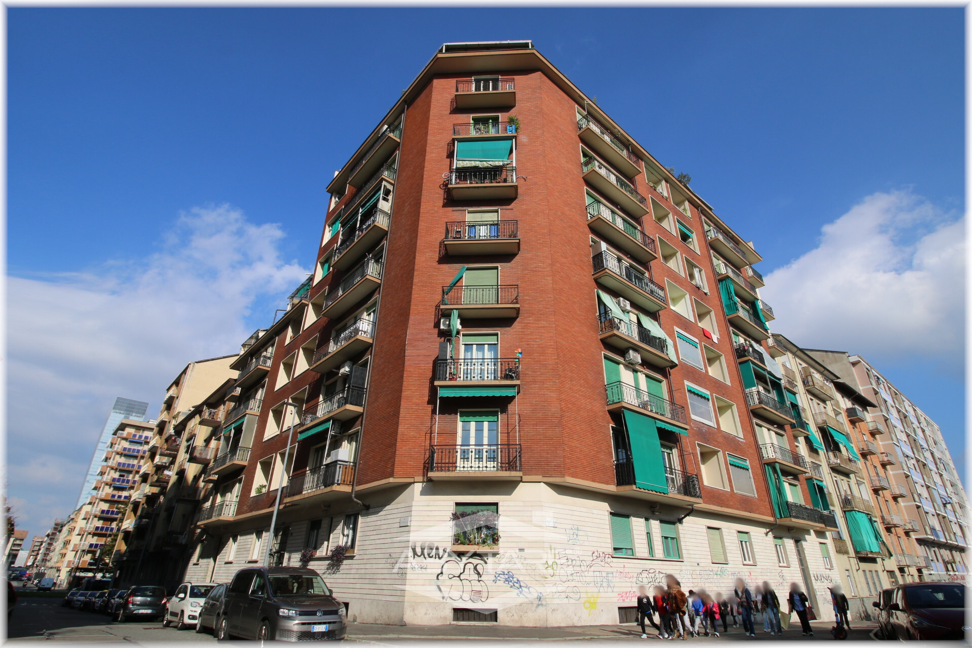 Torino Nizza Millefonti: Camere in Quadrilocale Ristrutturato – All Inclusive!
