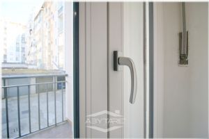 Torino Nizza Millefonti: Camere in Quadrilocale Ristrutturato – All Inclusive!