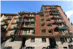 Torino Nizza Millefonti: Camere in Quadrilocale Ristrutturato – All Inclusive!