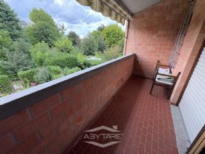 VILLA A SCHIERA CON GIARDINO DI 50 MQ. CAMINO E BOX AUTO