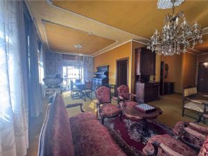 AMPIO APPARTAMENTO DI RAPPRESENTANZA – FRAZIONABILE
