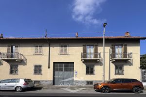 ampio 3 locali libero subito!