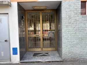 5 LOCALI CON DOPPI SERVIZI MIRAFIORI SUD