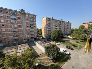 5 LOCALI CON DOPPI SERVIZI MIRAFIORI SUD