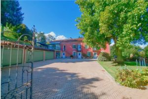 Una Dimora di Prestigio nel Cuore del Monferrato