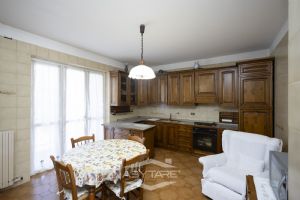 Ampio 4 locali con sottotetto!