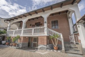 Casa indipendente Vendita Moncalieri Via Pastrengo
