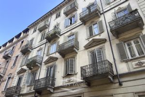 4 locali ristrutturato a nuovo! ad. Piazza Vittorio