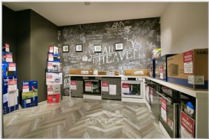 Negozio ristrutturato alta visibilità in Corso Traiano