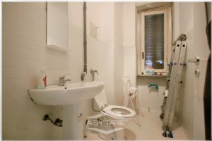 Negozio ristrutturato alta visibilità in Corso Traiano