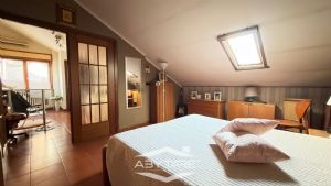 Appartamento bilivello con box auto