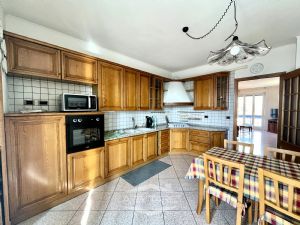 3 locali con box auto affittasi Moncalieri Via Turati 4