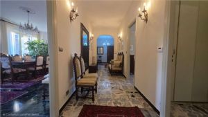 APPARTAMENTO IN VILLA CON GIARDINO E BOX