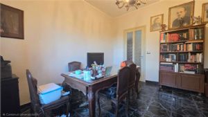 APPARTAMENTO IN VILLA CON GIARDINO E BOX