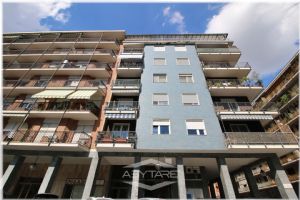 Negozio storico in affitto – Piazza Guala, Torino Sud