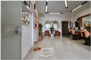 Negozio storico in affitto – Piazza Guala, Torino Sud