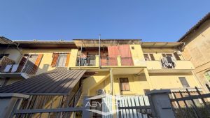 Appartamento trilocale in bifamiliare