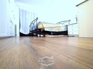 BILOCALE FINEMENTE RISTRUTTURATO E VOLENDO BOX AUTO DOPPIO