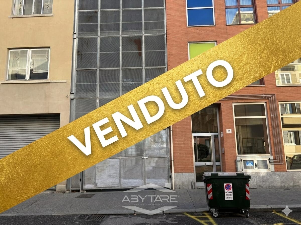 BOX AUTO DOPPIO IN RECENTE COSTRUZIONE