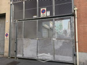 BOX AUTO DOPPIO IN RECENTE COSTRUZIONE