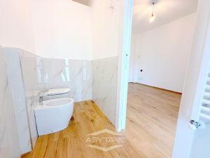 APPARTAMENTO DI 100 MQ CON DOPPI SERVIZI TOTALMENTE RISTRUTTURATO E MAI ABITATO