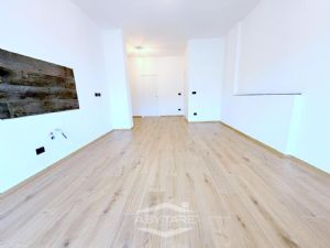 APPARTAMENTO DI 100 MQ CON DOPPI SERVIZI TOTALMENTE RISTRUTTURATO E MAI ABITATO