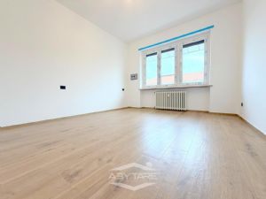 APPARTAMENTO DI 100 MQ CON DOPPI SERVIZI TOTALMENTE RISTRUTTURATO E MAI ABITATO