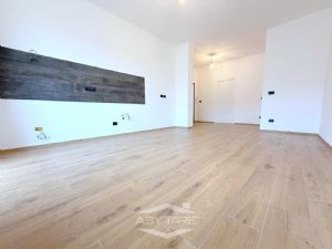 APPARTAMENTO DI 100 MQ CON DOPPI SERVIZI TOTALMENTE RISTRUTTURATO E MAI ABITATO