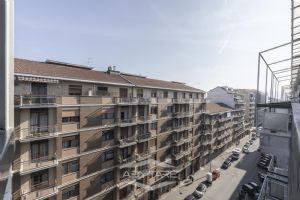 APPARTAMENTO DI 100 MQ CON DOPPI SERVIZI TOTALMENTE RISTRUTTURATO E MAI ABITATO