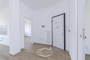 APPARTAMENTO DI 100 MQ CON DOPPI SERVIZI TOTALMENTE RISTRUTTURATO E MAI ABITATO