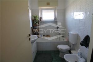 BEINASCO IN VENDITA TRILOCALE CON BOX AUTO DOPPIO