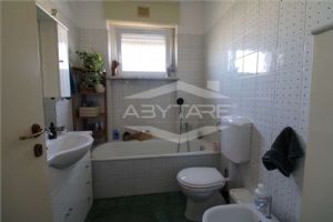 BEINASCO IN VENDITA TRILOCALE CON BOX AUTO DOPPIO