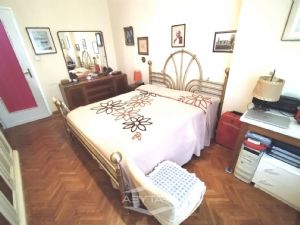 AMPIO BILOCALE . VOLENDO ARREDO INCLUSO NEL PREZZO !