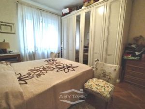 AMPIO BILOCALE . VOLENDO ARREDO INCLUSO NEL PREZZO !