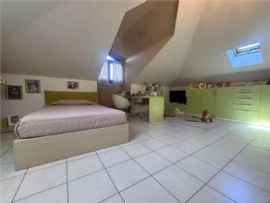 SAN FEDELE ULTIMO PIANO CON MANSARDA