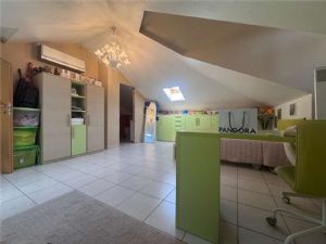 SAN FEDELE ULTIMO PIANO CON MANSARDA