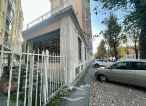 Viale della Solidarietà - Negozio - 200 mq