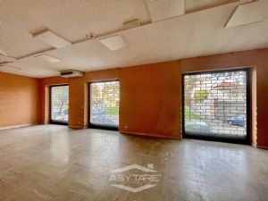 Viale della Solidarietà - Negozio - 200 mq